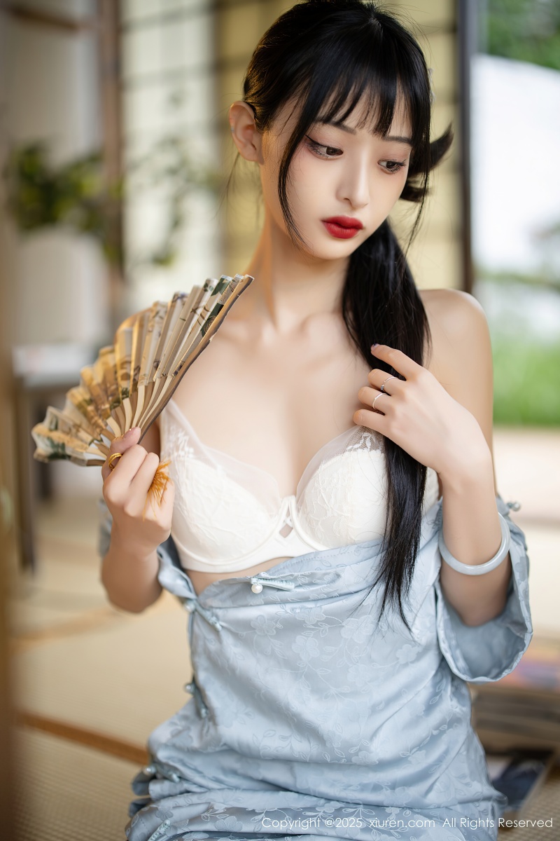 图片加载中...