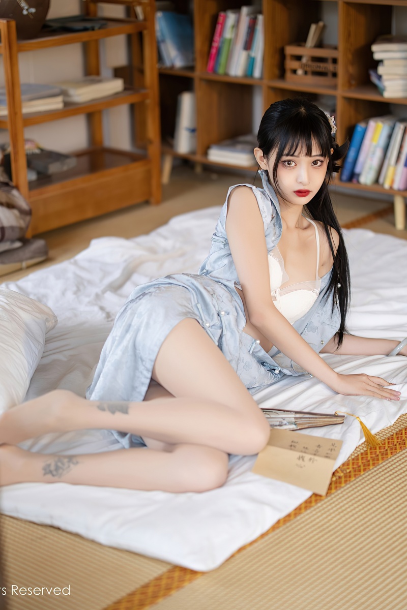 图片加载中...
